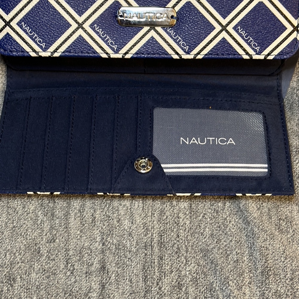 Nautica Money Manager RFID Women’s Wallet Clutch Organizer - Picture 5 of 11